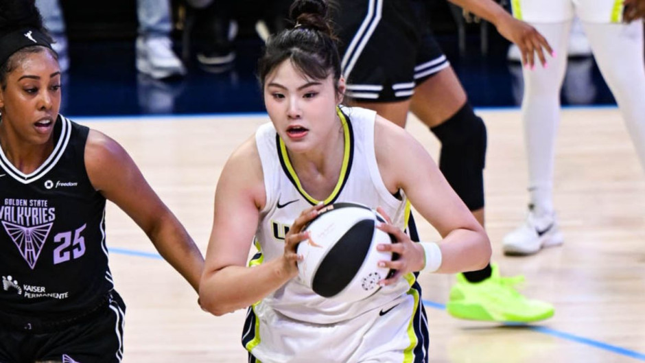 在倒数第二, 的WNBA, AA